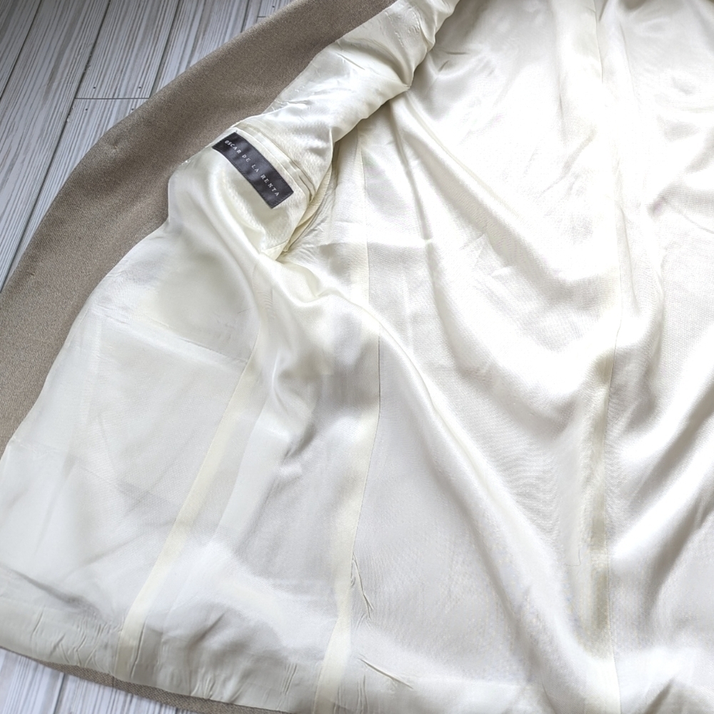 Oscar de la Renta Tailored Fit Wool Blazer in Sand Dune Size 10 / 12 - Picture 6 of 15